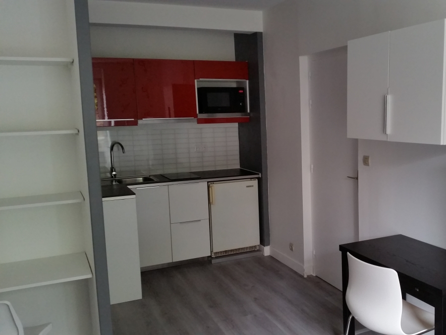 A louer Brest Kérinou Studio meublé 20 M2 en parfait état